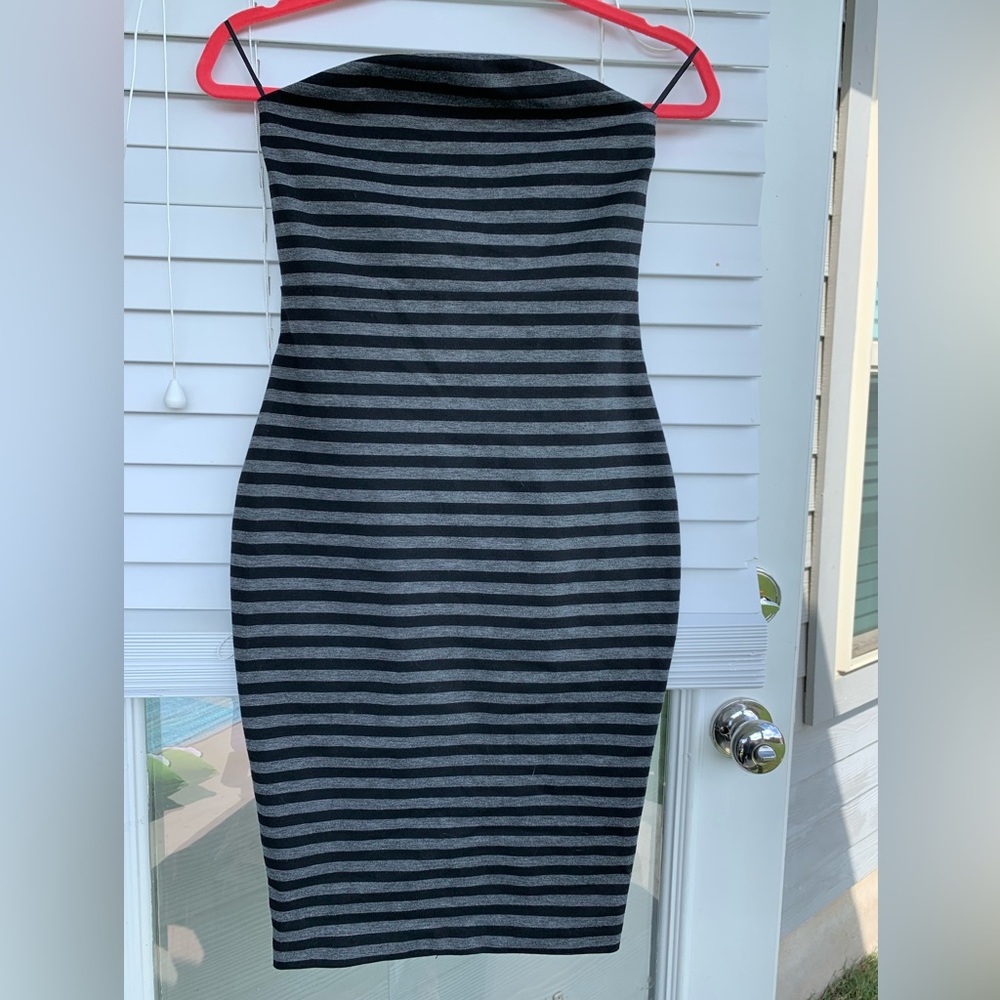 Express Black & Gray Striped Strapless Bodycon Dress Size 2